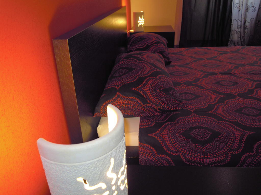 Bed & Breakfast H501 *